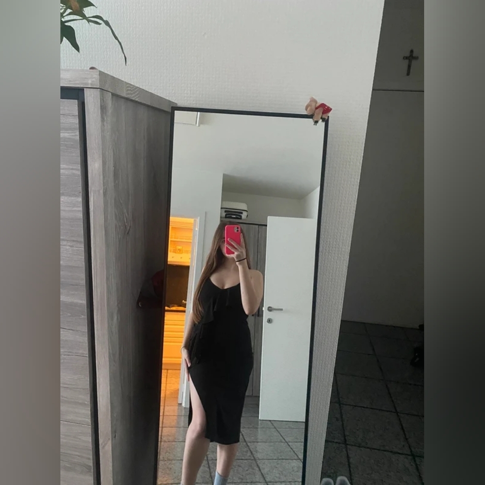 Brandy Melville Black Tank Top, S